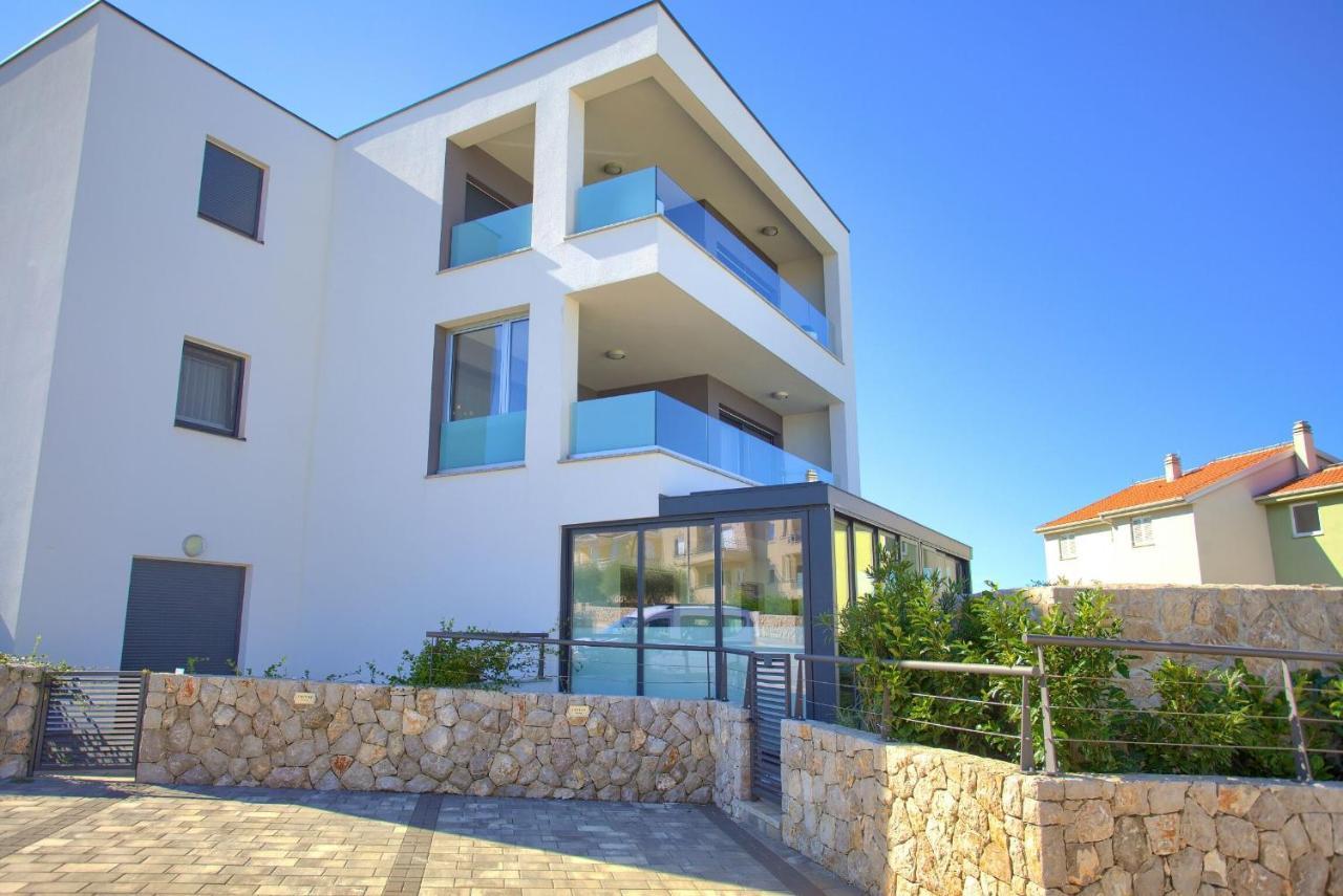 Apartment Crystal Aura Malinska Exterior foto